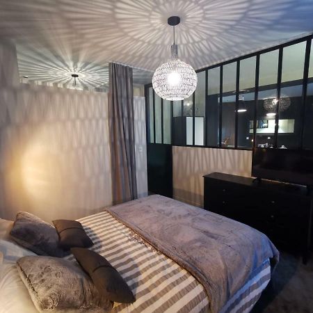 Au Saint Martin Apartment Cholet Exterior foto